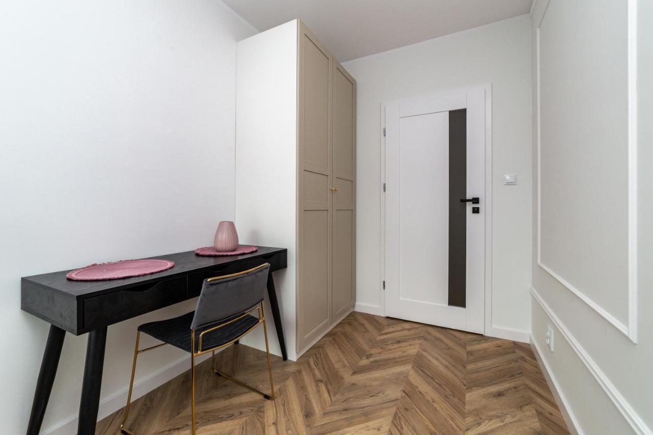 Pobookowane Barbary Delux Old Town Appartement Gdańsk Buitenkant foto